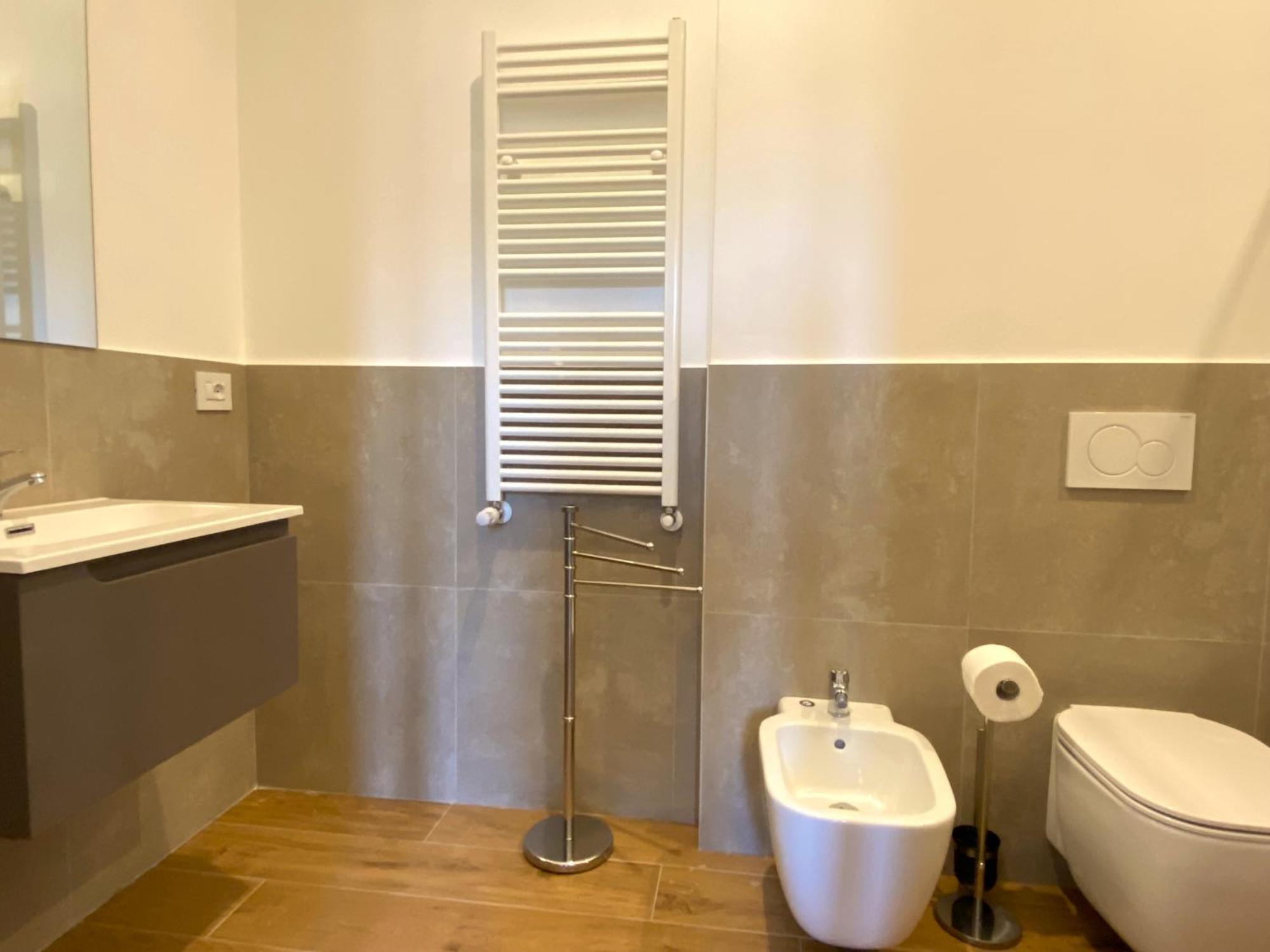 Avantgard Rooms Red Carpet Bologna Luaran gambar